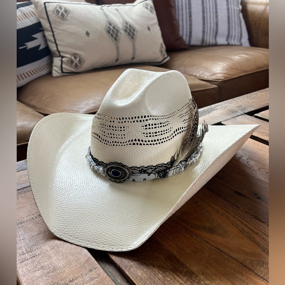 Incredible Hats Inspired By Incredible Women: The Wendi Hat